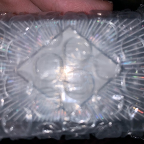 Our iconic glow highlight - Picture 6 of 6